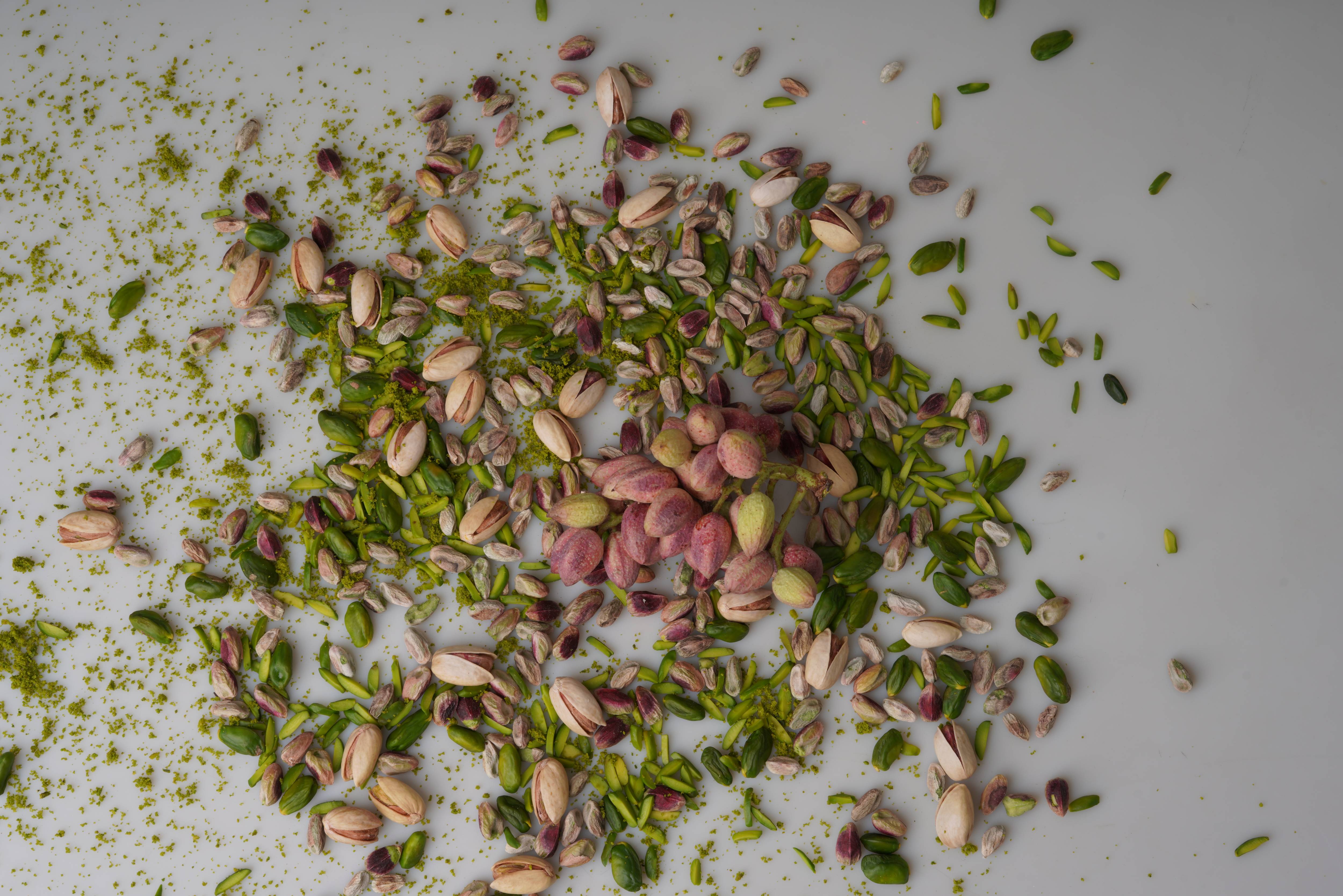 ۷ مزیت رقابتی پسته ایرانی نسبت به پسته آمریکایی در بازار جهانی